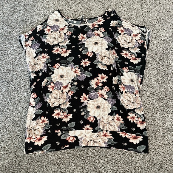 TORRID 00 0X XL Black Top Floral Banded Bottom Super Soft Knit R $46 - Picture 1 of 10